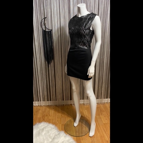 🔻SALE🔻HOUSE OF HARLOW 1960🔹NEW CONDITION - Picture 7 of 13